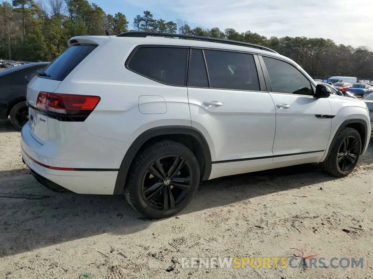 3 Photograph of a damaged car 1V2SR2CA0PC551521 VOLKSWAGEN ATLAS 2023