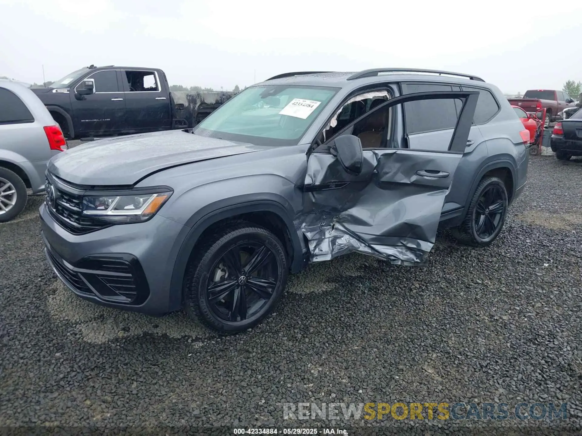 2 Photograph of a damaged car 1V2SR2CA5PC535282 VOLKSWAGEN ATLAS 2023