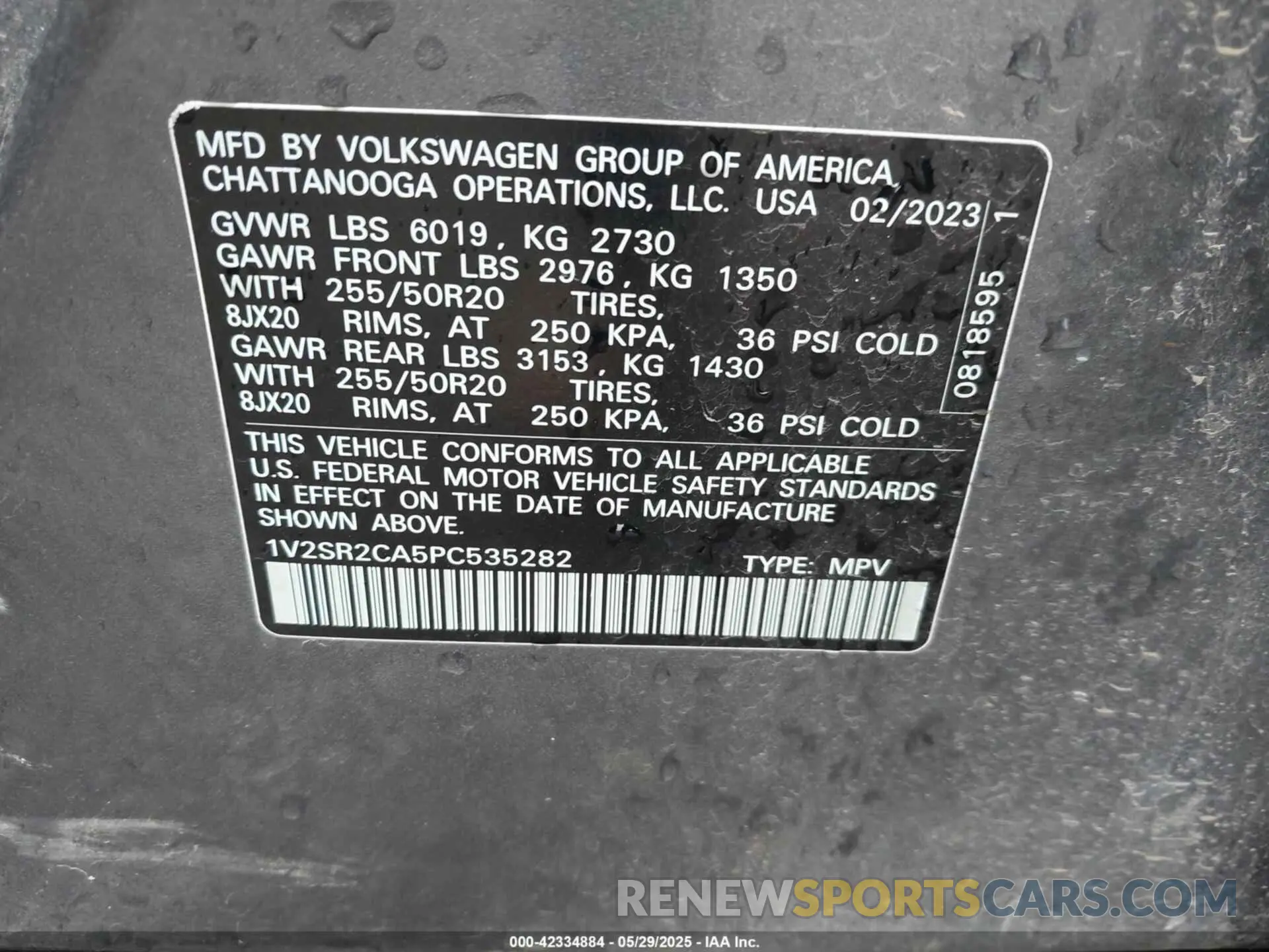 9 Photograph of a damaged car 1V2SR2CA5PC535282 VOLKSWAGEN ATLAS 2023