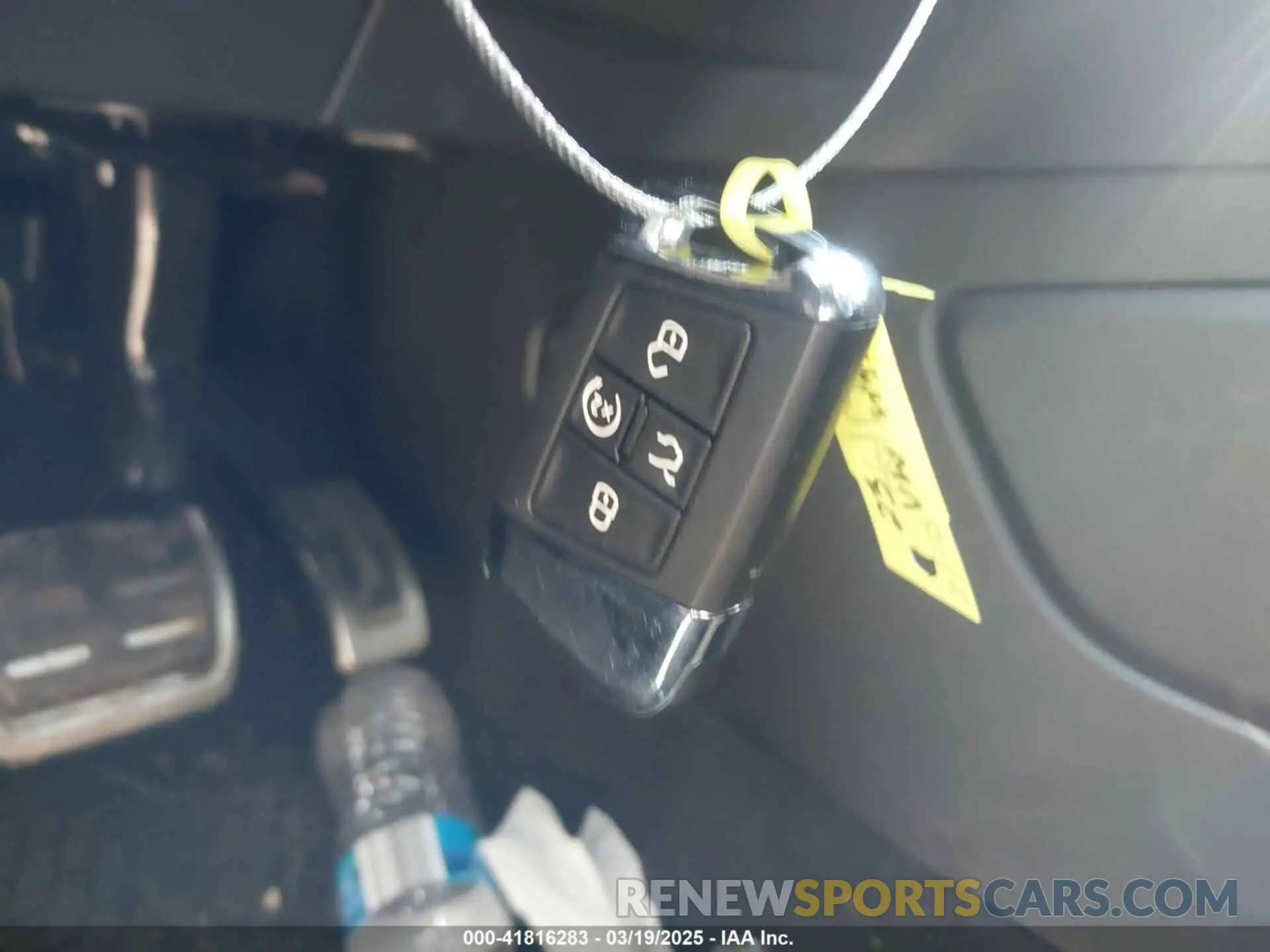 11 Photograph of a damaged car 1V2SR2CA8PC515317 VOLKSWAGEN ATLAS 2023