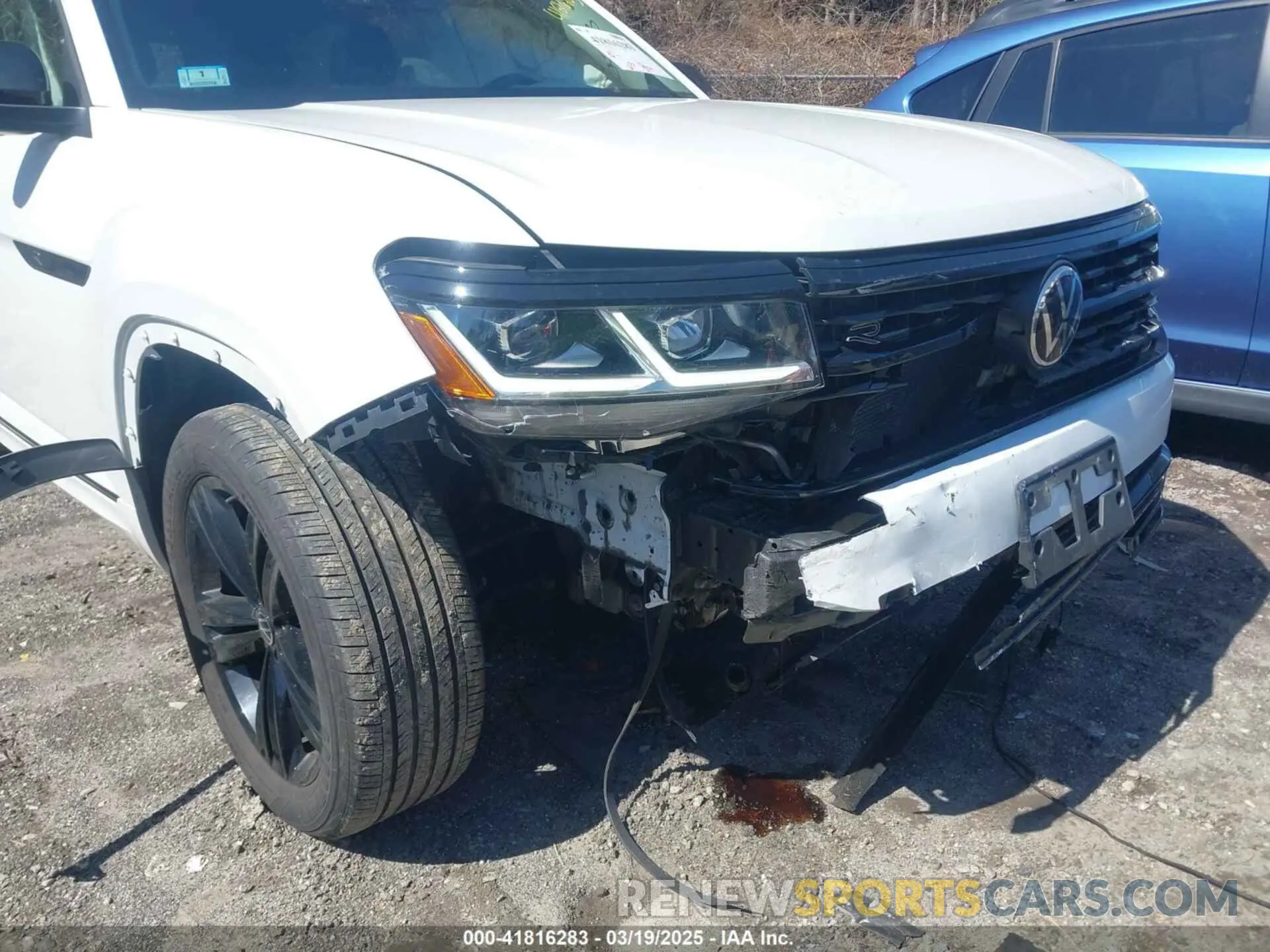 6 Photograph of a damaged car 1V2SR2CA8PC515317 VOLKSWAGEN ATLAS 2023
