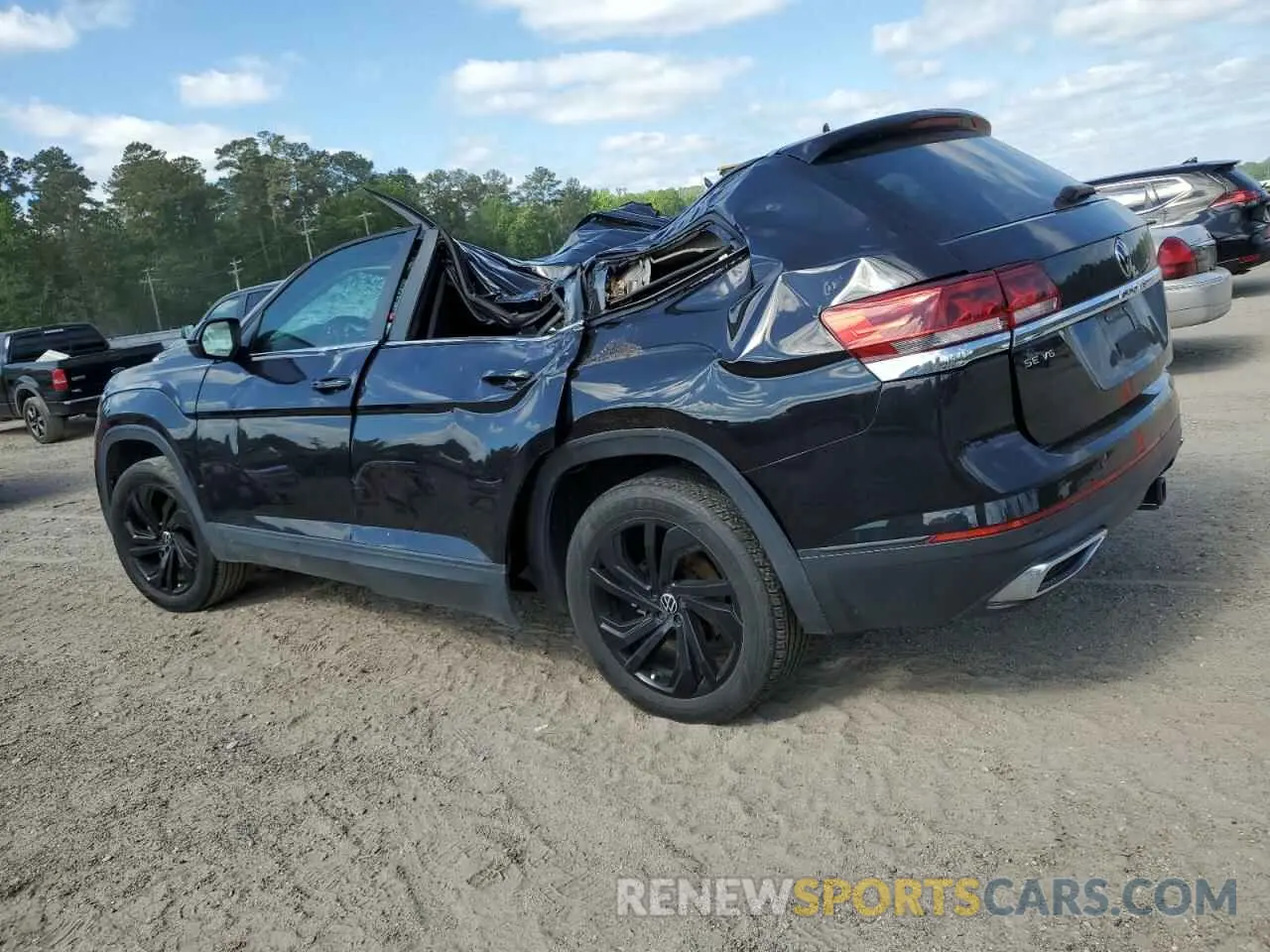 2 Photograph of a damaged car 1V2WR2CA7PC500650 VOLKSWAGEN ATLAS 2023