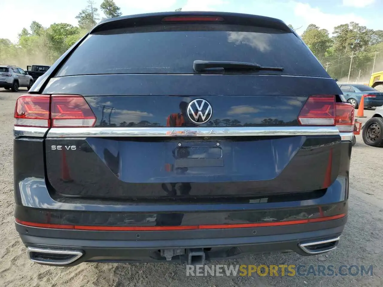 6 Photograph of a damaged car 1V2WR2CA7PC500650 VOLKSWAGEN ATLAS 2023