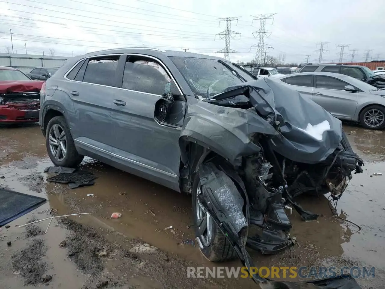 4 Photograph of a damaged car 1V2AE2CA0RC211358 VOLKSWAGEN ATLAS 2024