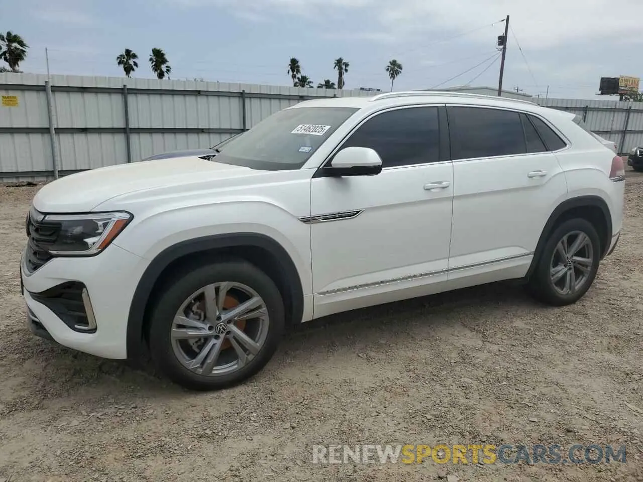 1 Photograph of a damaged car 1V2AE2CA1RC211093 VOLKSWAGEN ATLAS 2024