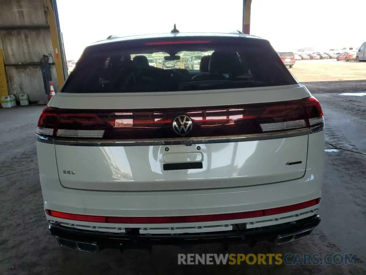 6 Photograph of a damaged car 1V2AE2CA7RC251565 VOLKSWAGEN ATLAS 2024