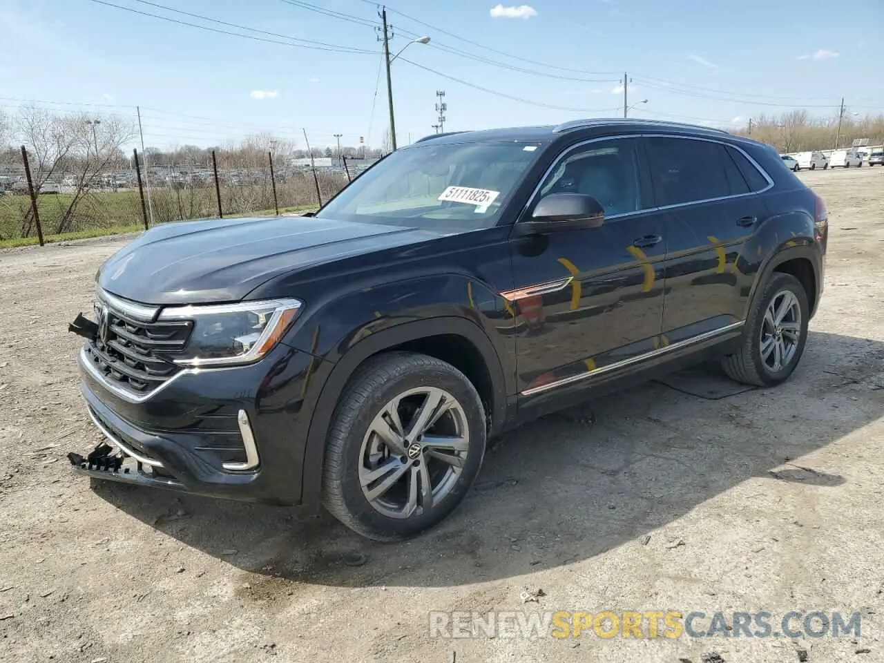 1 Photograph of a damaged car 1V2AE2CAXRC228149 VOLKSWAGEN ATLAS 2024