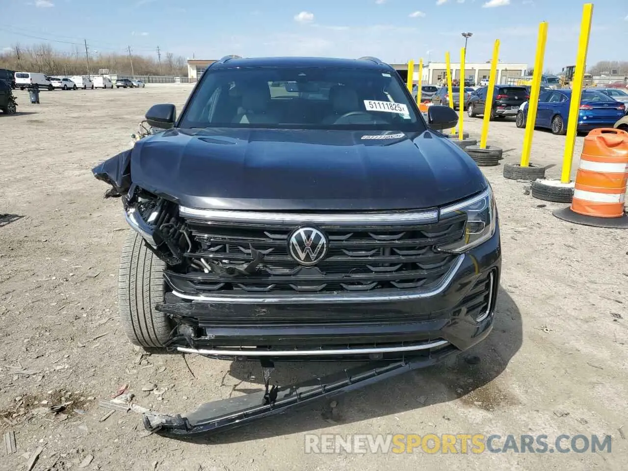 5 Photograph of a damaged car 1V2AE2CAXRC228149 VOLKSWAGEN ATLAS 2024