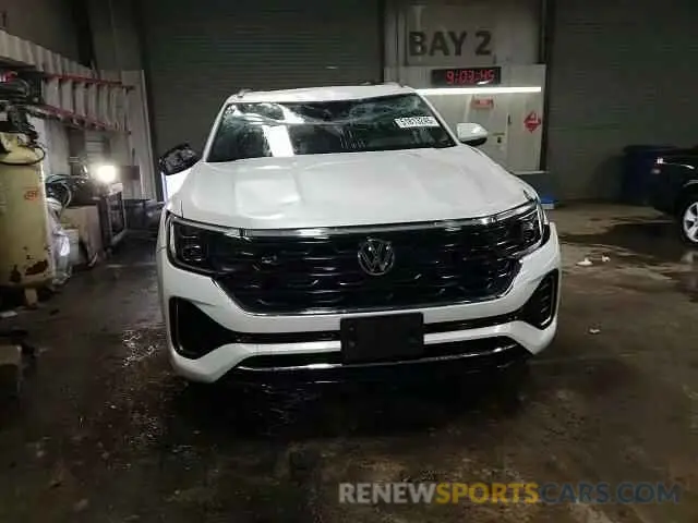 13 Photograph of a damaged car 1V2AE2CAXRC233383 VOLKSWAGEN ATLAS 2024