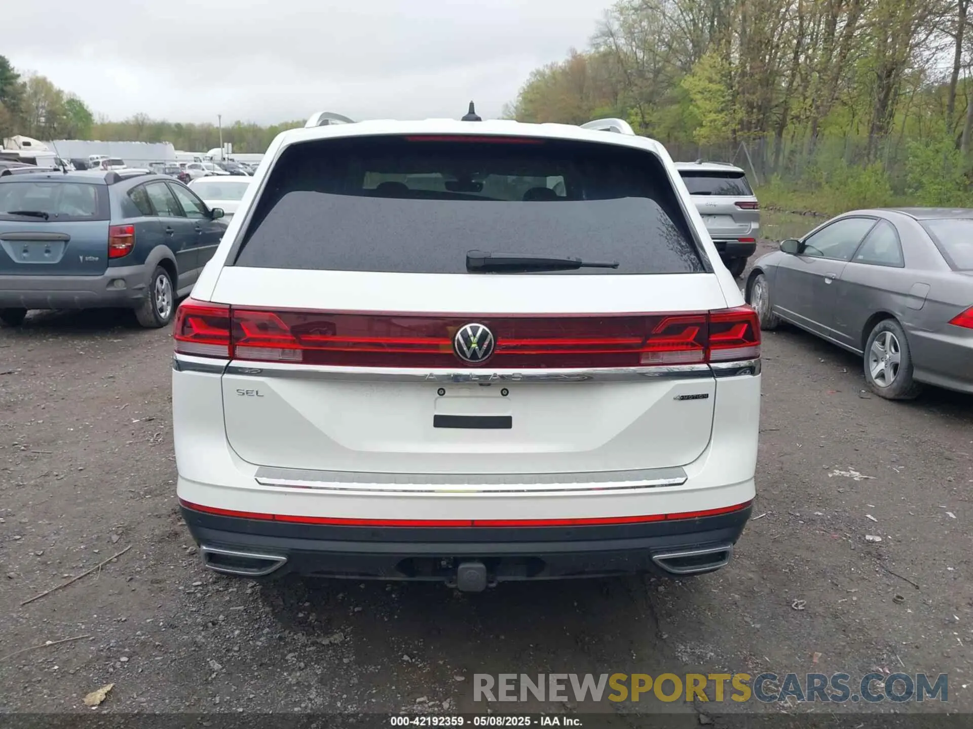 16 Photograph of a damaged car 1V2BR2CA5RC549542 VOLKSWAGEN ATLAS 2024