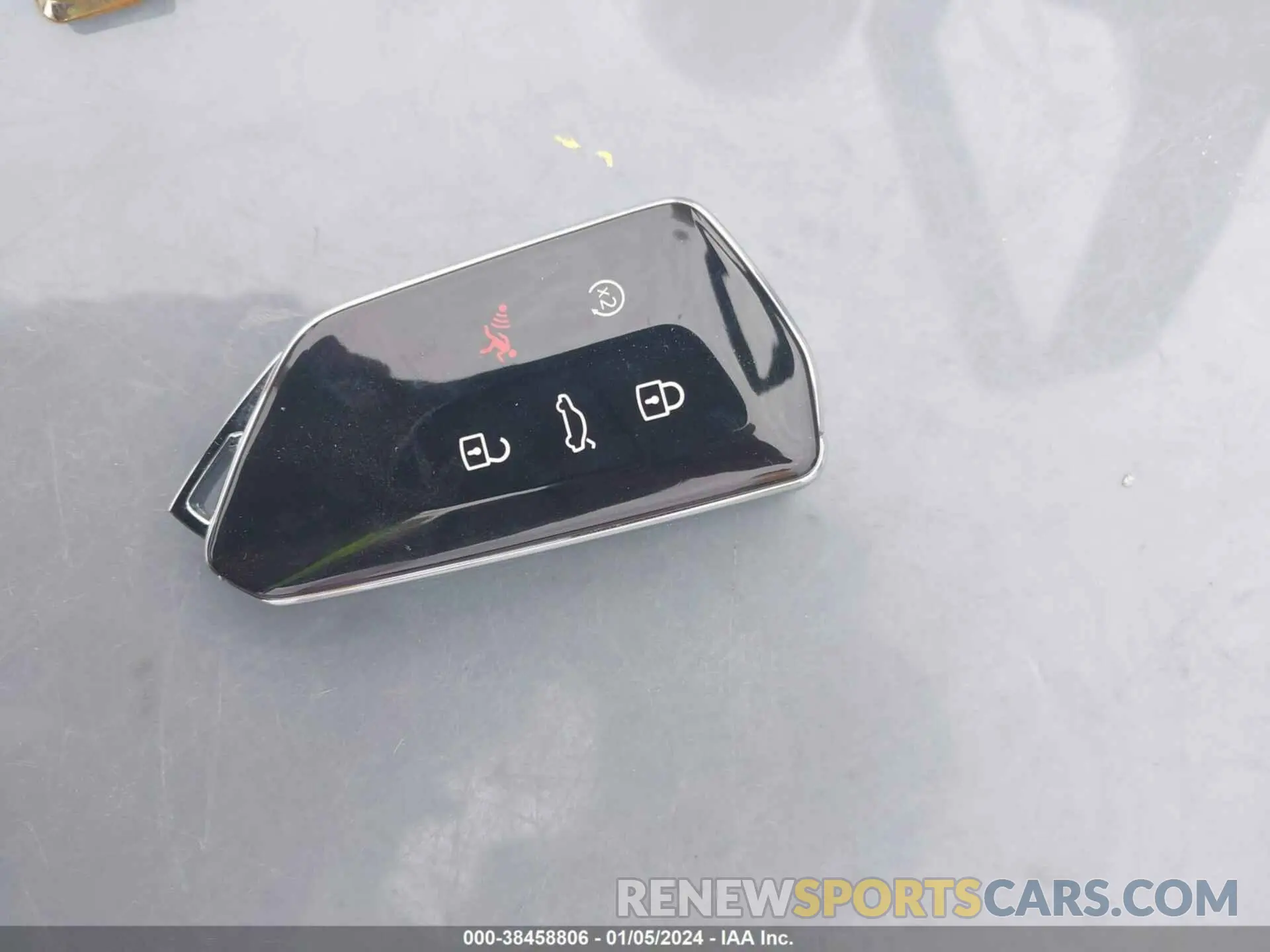 11 Photograph of a damaged car 1V2BR2CA6RC501063 VOLKSWAGEN ATLAS 2024