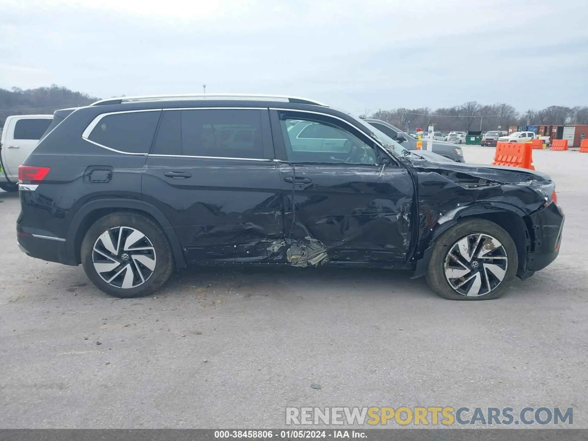 13 Photograph of a damaged car 1V2BR2CA6RC501063 VOLKSWAGEN ATLAS 2024