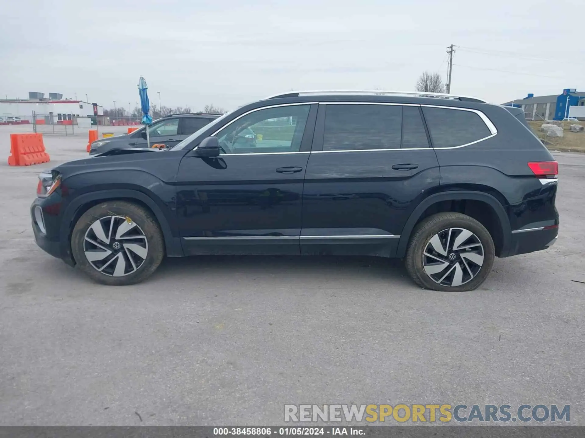 14 Photograph of a damaged car 1V2BR2CA6RC501063 VOLKSWAGEN ATLAS 2024
