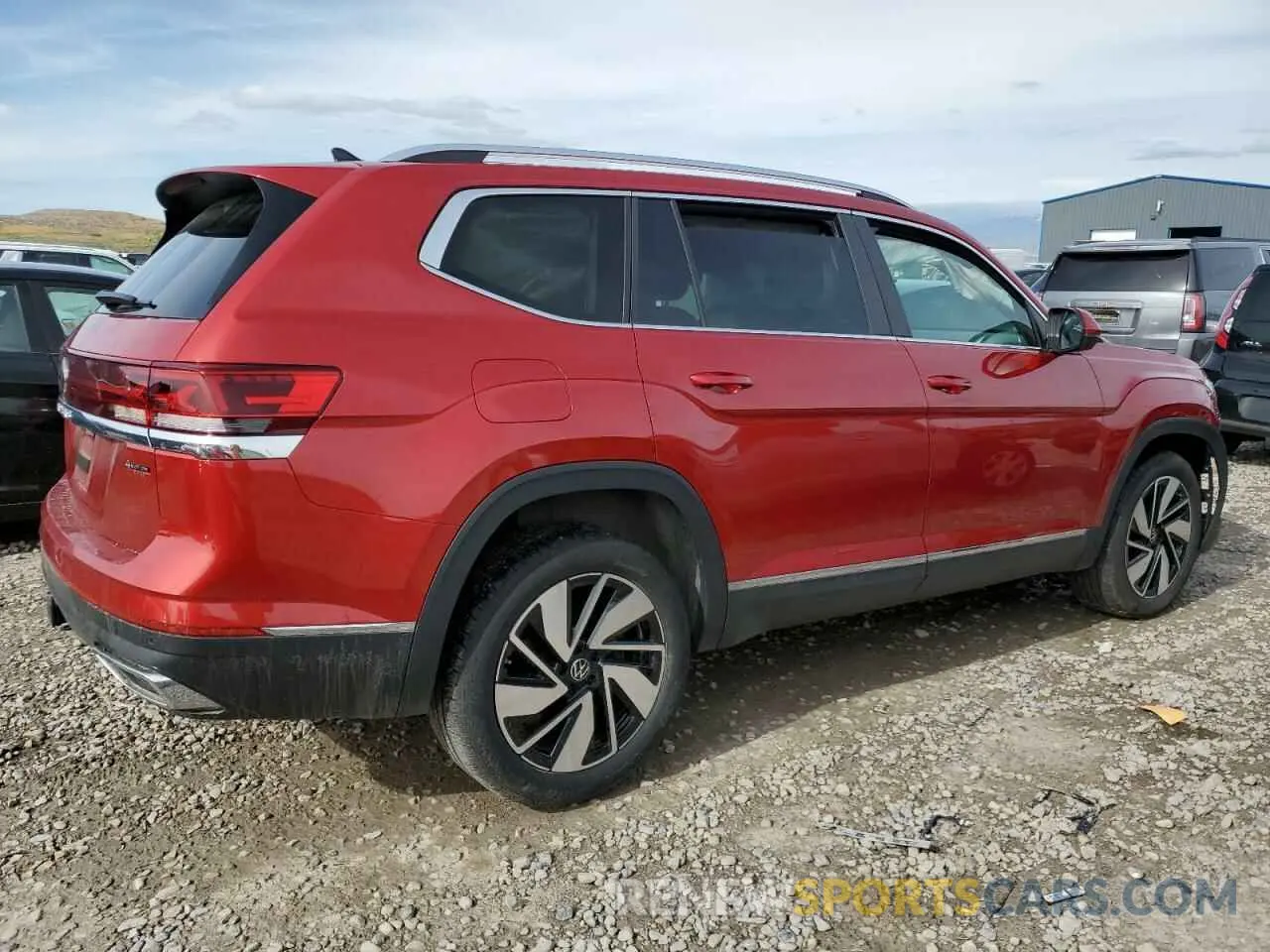 3 Photograph of a damaged car 1V2BR2CA8RC518317 VOLKSWAGEN ATLAS 2024