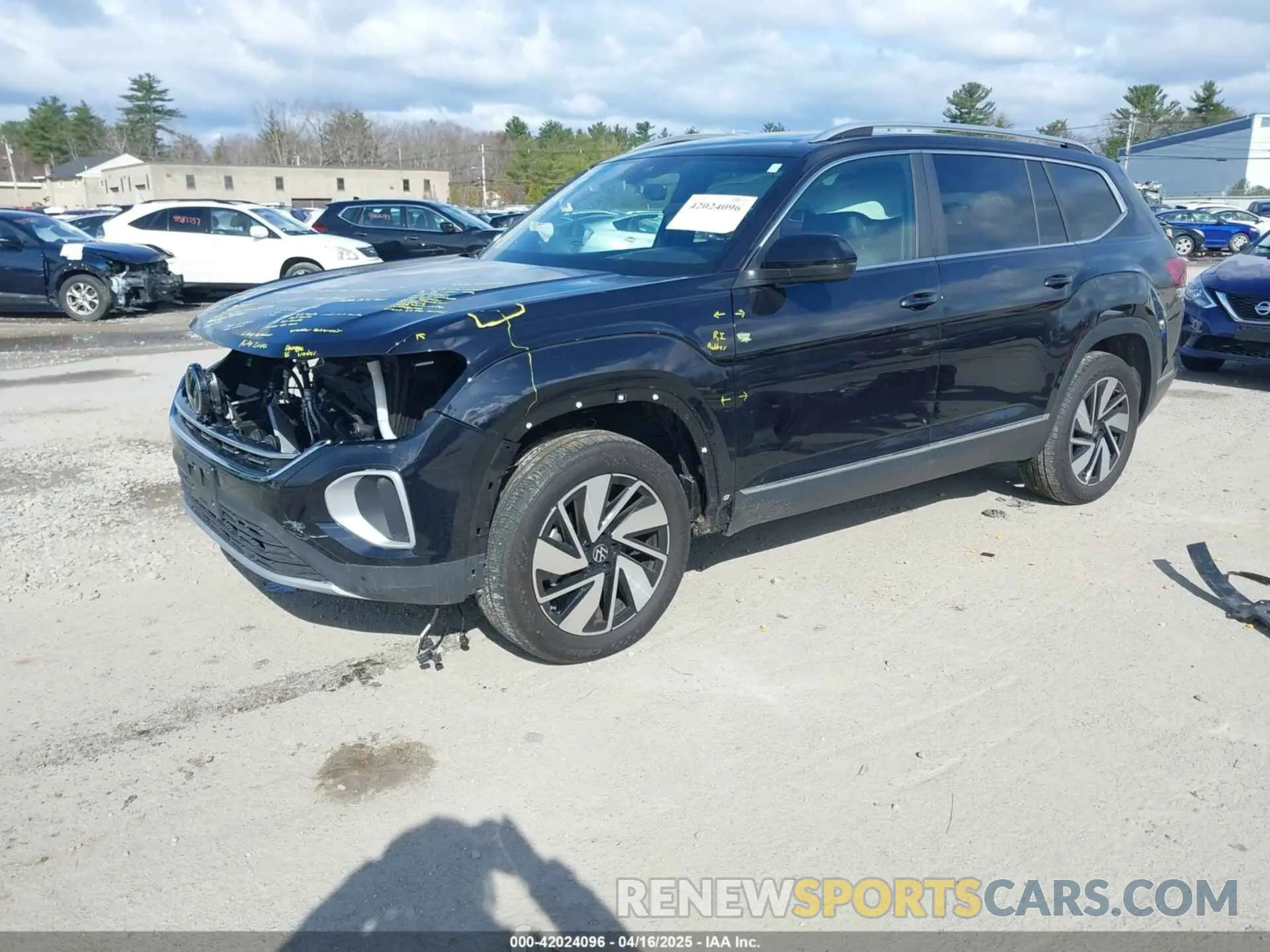 2 Photograph of a damaged car 1V2BR2CA9RC513000 VOLKSWAGEN ATLAS 2024