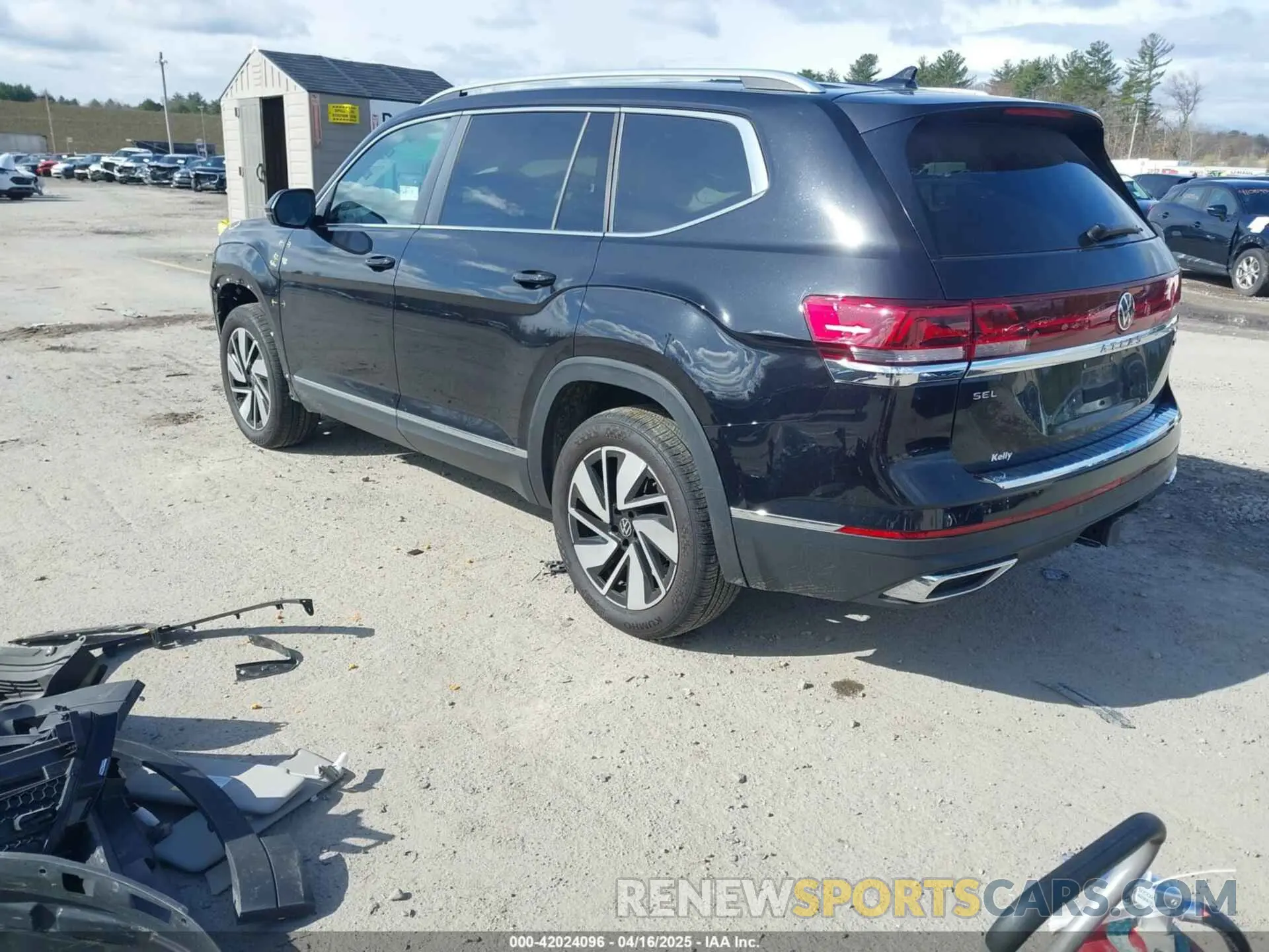 3 Photograph of a damaged car 1V2BR2CA9RC513000 VOLKSWAGEN ATLAS 2024