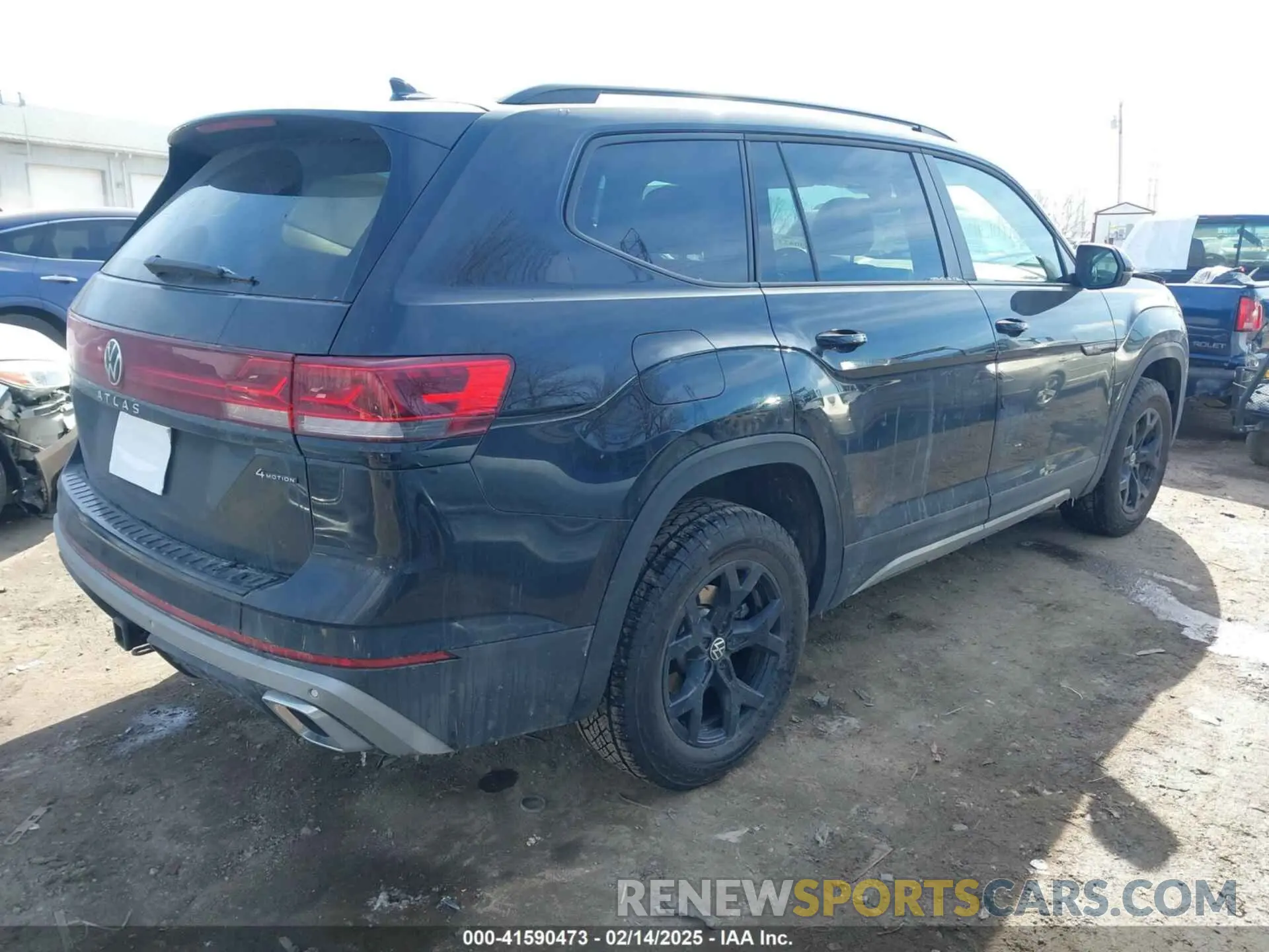 4 Photograph of a damaged car 1V2CR2CA1RC579660 VOLKSWAGEN ATLAS 2024
