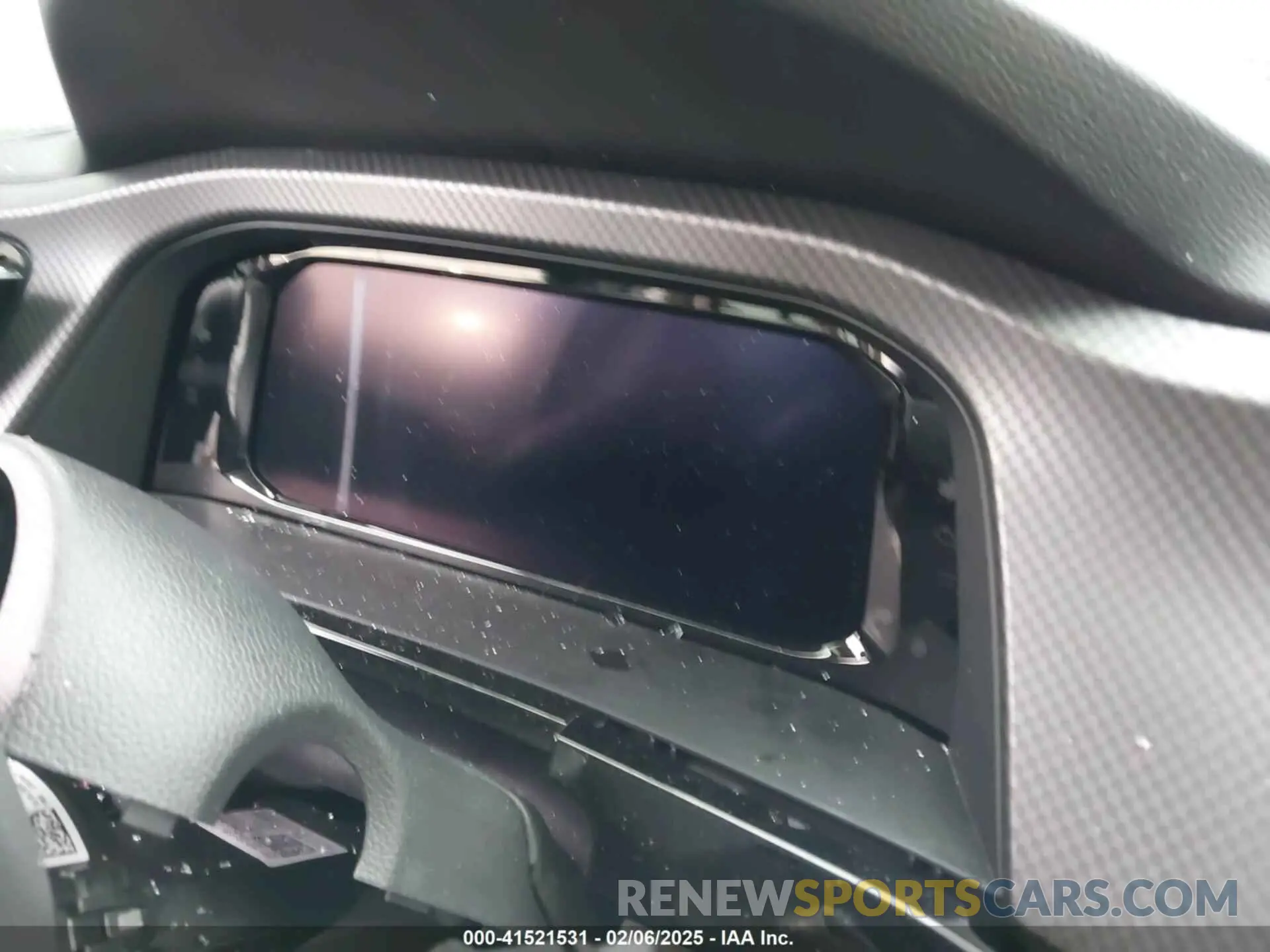 7 Photograph of a damaged car 1V2CR2CA2RC596063 VOLKSWAGEN ATLAS 2024