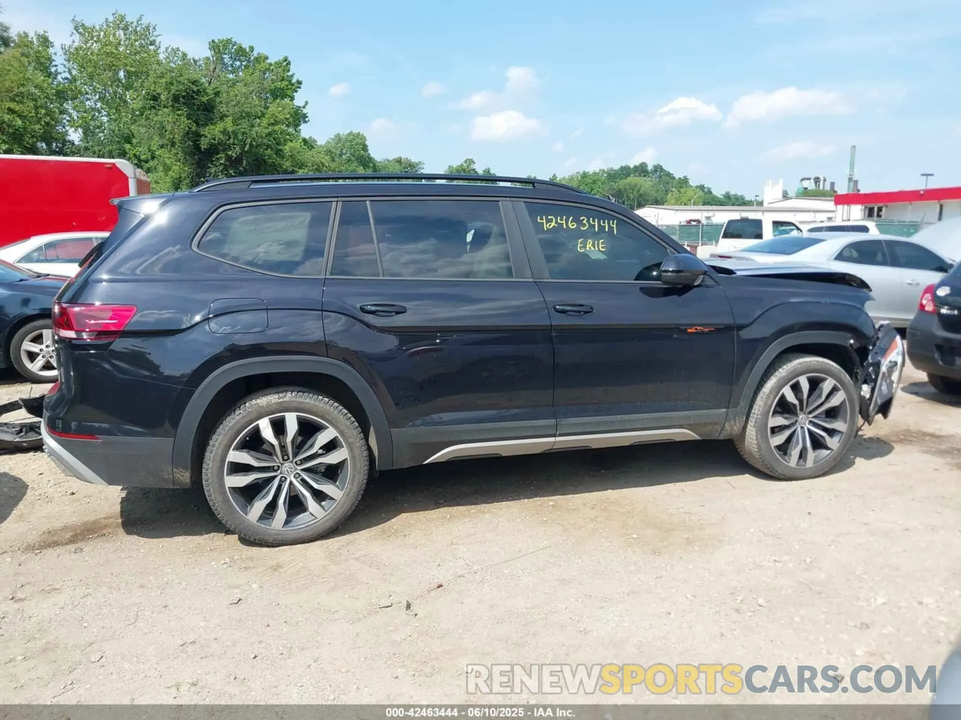 13 Photograph of a damaged car 1V2CR2CA4RC579670 VOLKSWAGEN ATLAS 2024