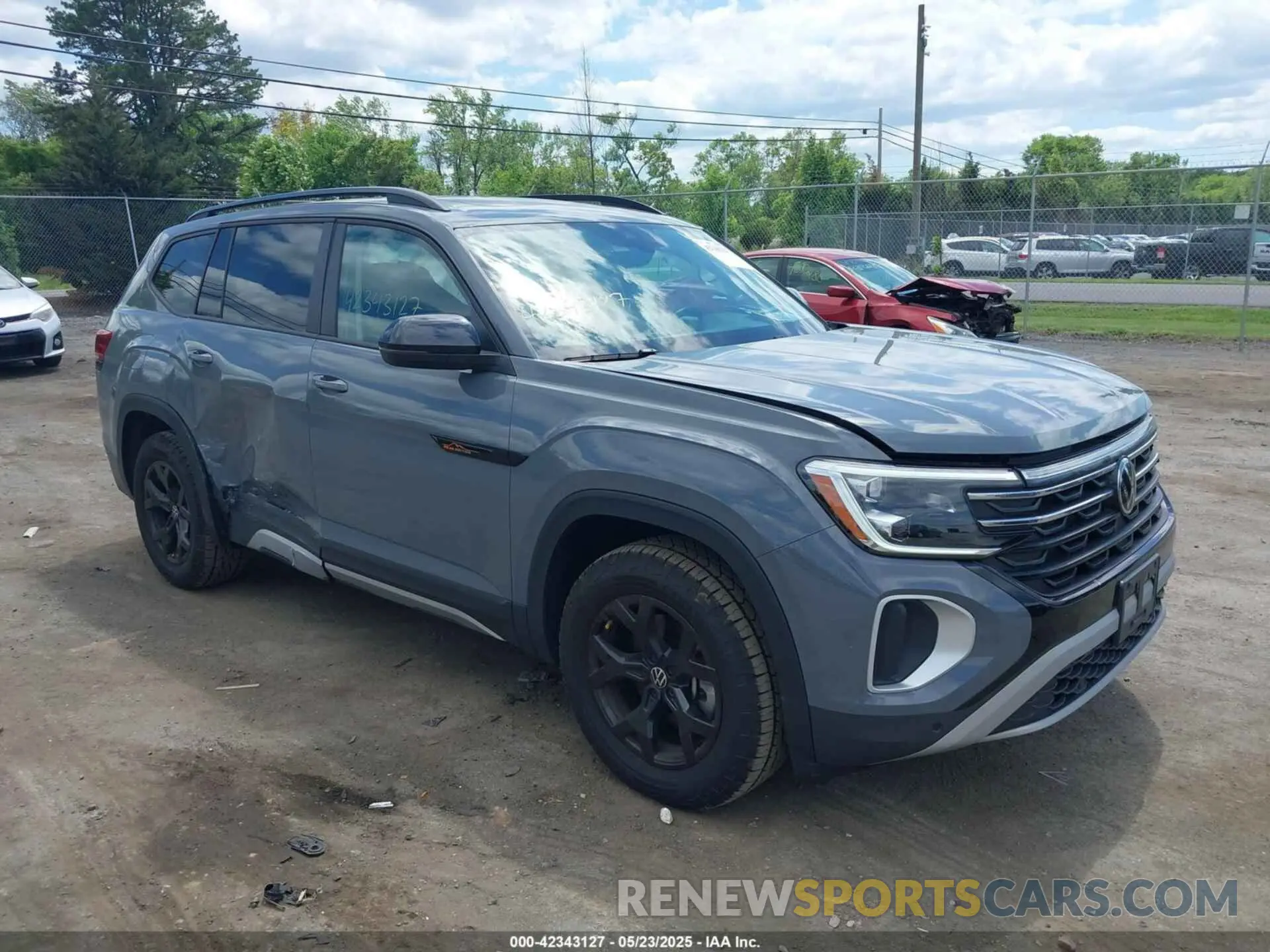 1 Photograph of a damaged car 1V2CR2CA8RC561771 VOLKSWAGEN ATLAS 2024
