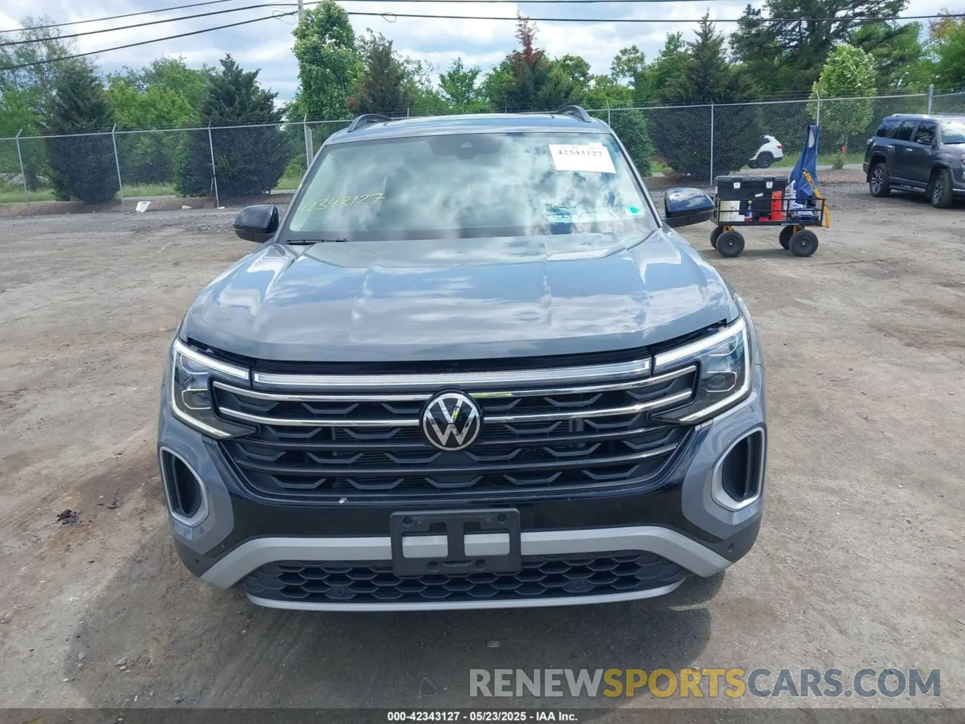 12 Photograph of a damaged car 1V2CR2CA8RC561771 VOLKSWAGEN ATLAS 2024
