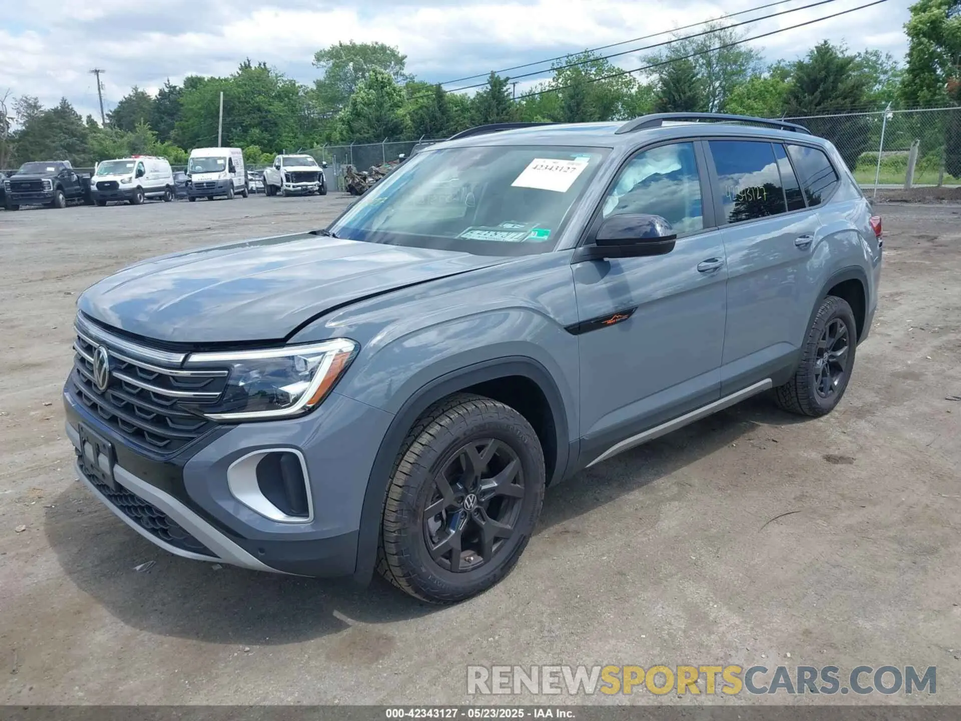 2 Photograph of a damaged car 1V2CR2CA8RC561771 VOLKSWAGEN ATLAS 2024
