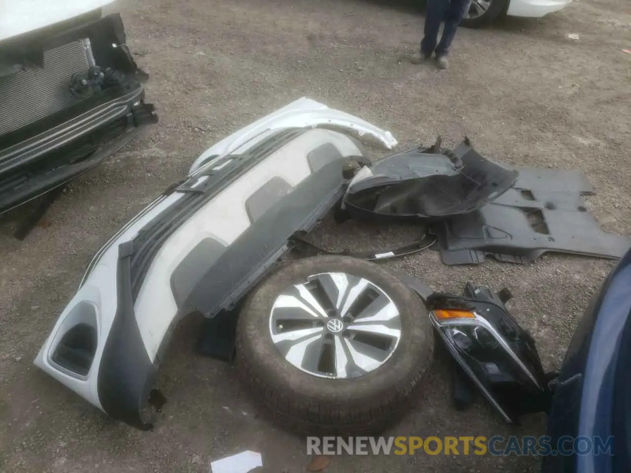 13 Photograph of a damaged car 1V2DR2CA0RC609512 VOLKSWAGEN ATLAS 2024