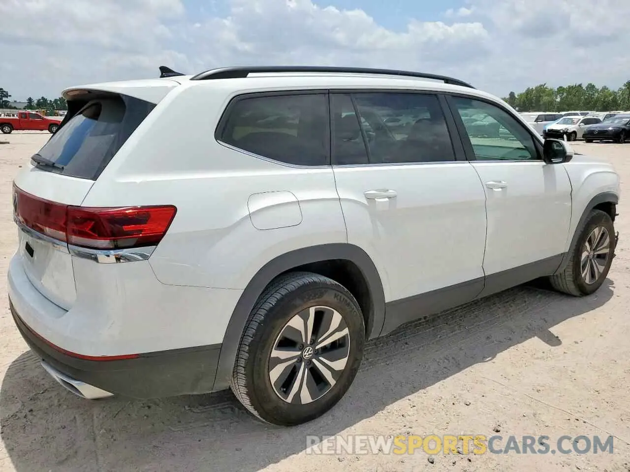 3 Photograph of a damaged car 1V2DR2CA1RC503800 VOLKSWAGEN ATLAS 2024