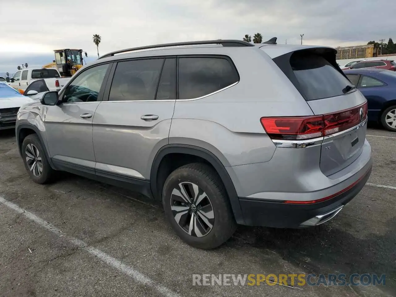 2 Photograph of a damaged car 1V2DR2CA3RC519996 VOLKSWAGEN ATLAS 2024