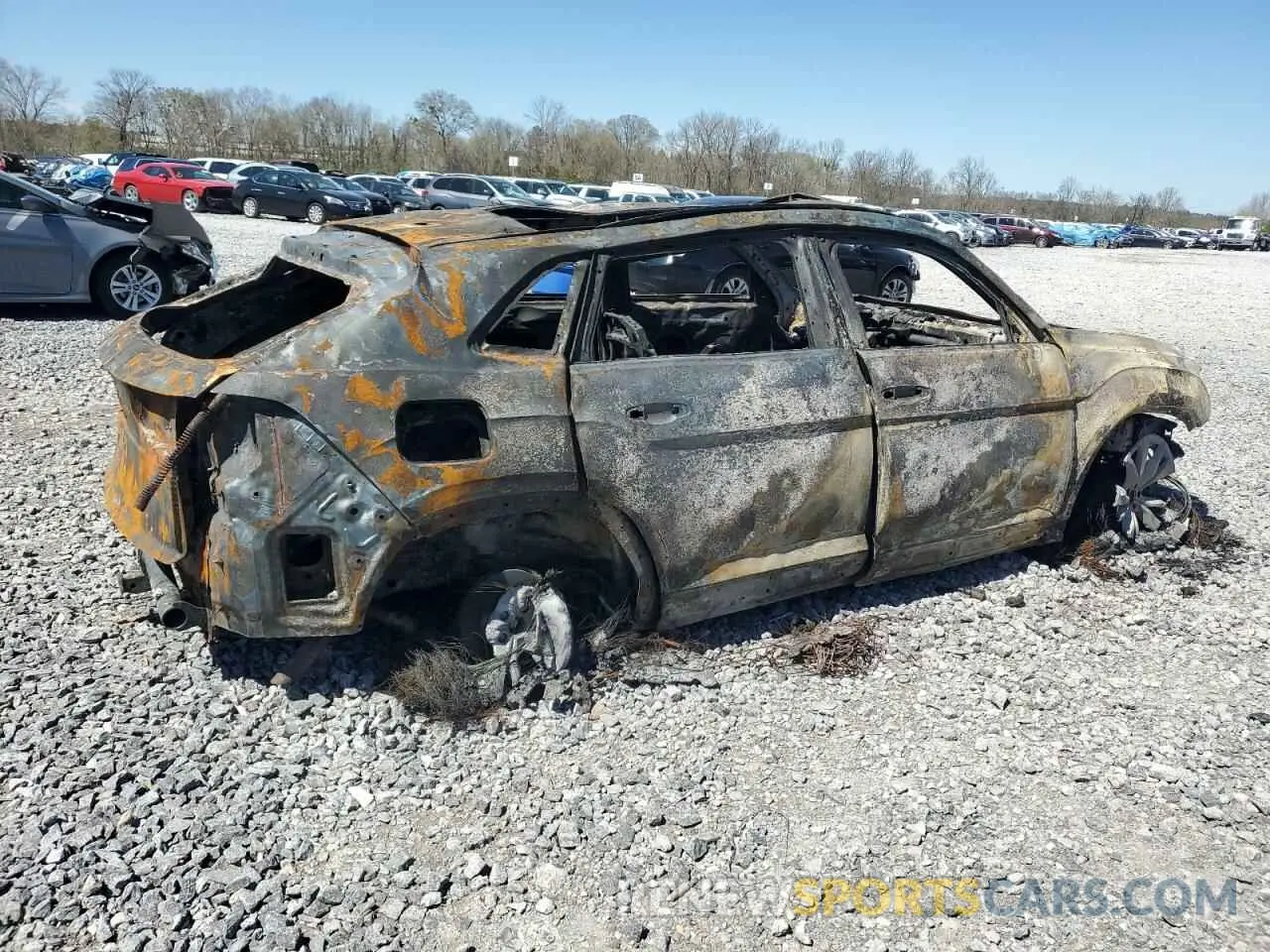 3 Photograph of a damaged car 1V2FE2CA3RC249057 VOLKSWAGEN ATLAS 2024