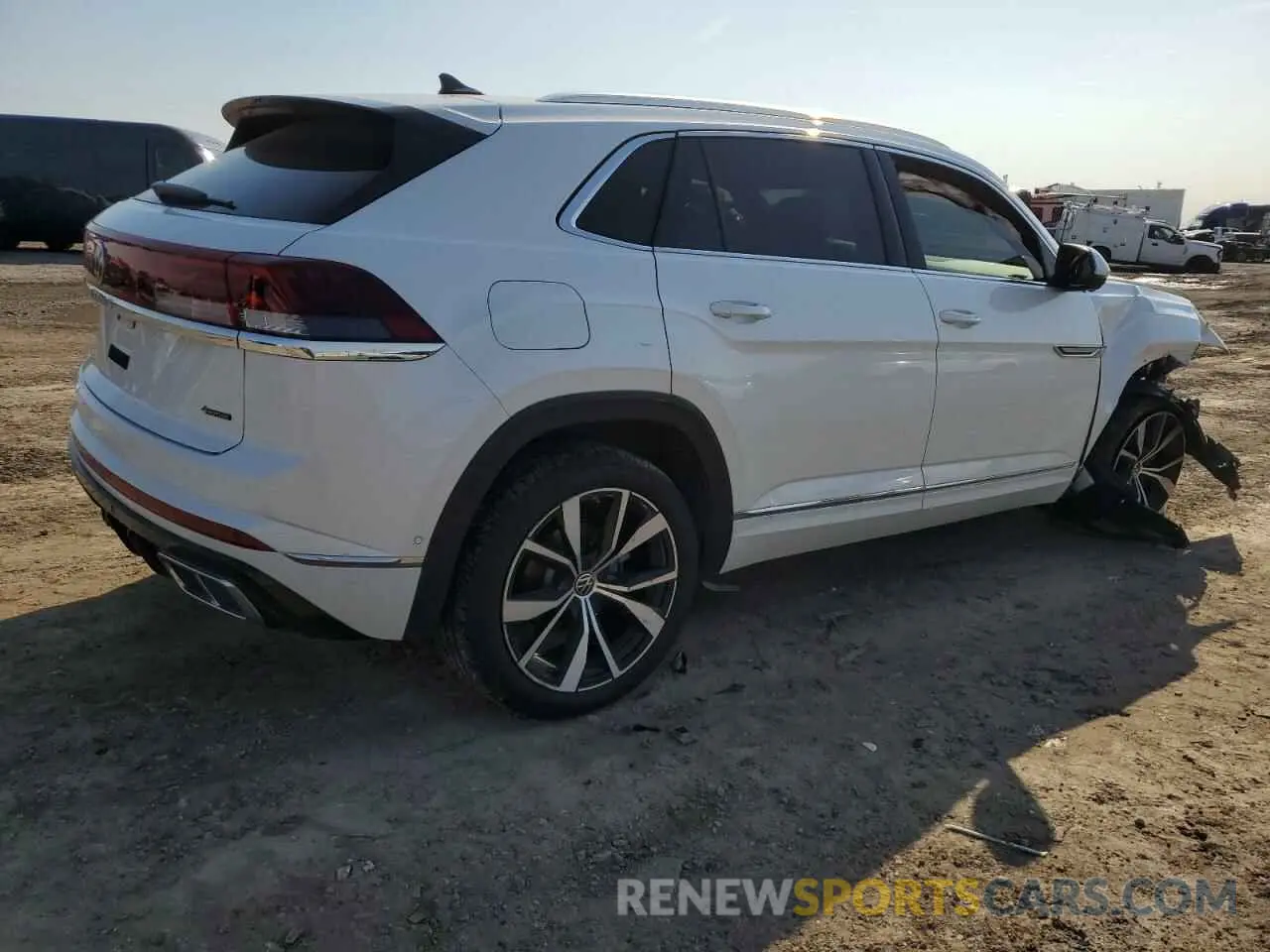 3 Photograph of a damaged car 1V2FE2CA7RC219611 VOLKSWAGEN ATLAS 2024