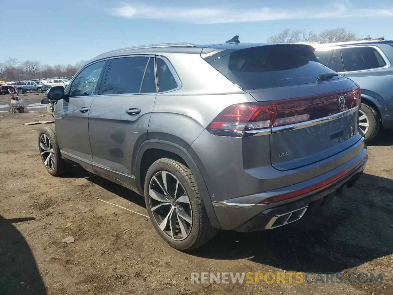 2 Photograph of a damaged car 1V2FE2CA8RC209296 VOLKSWAGEN ATLAS 2024