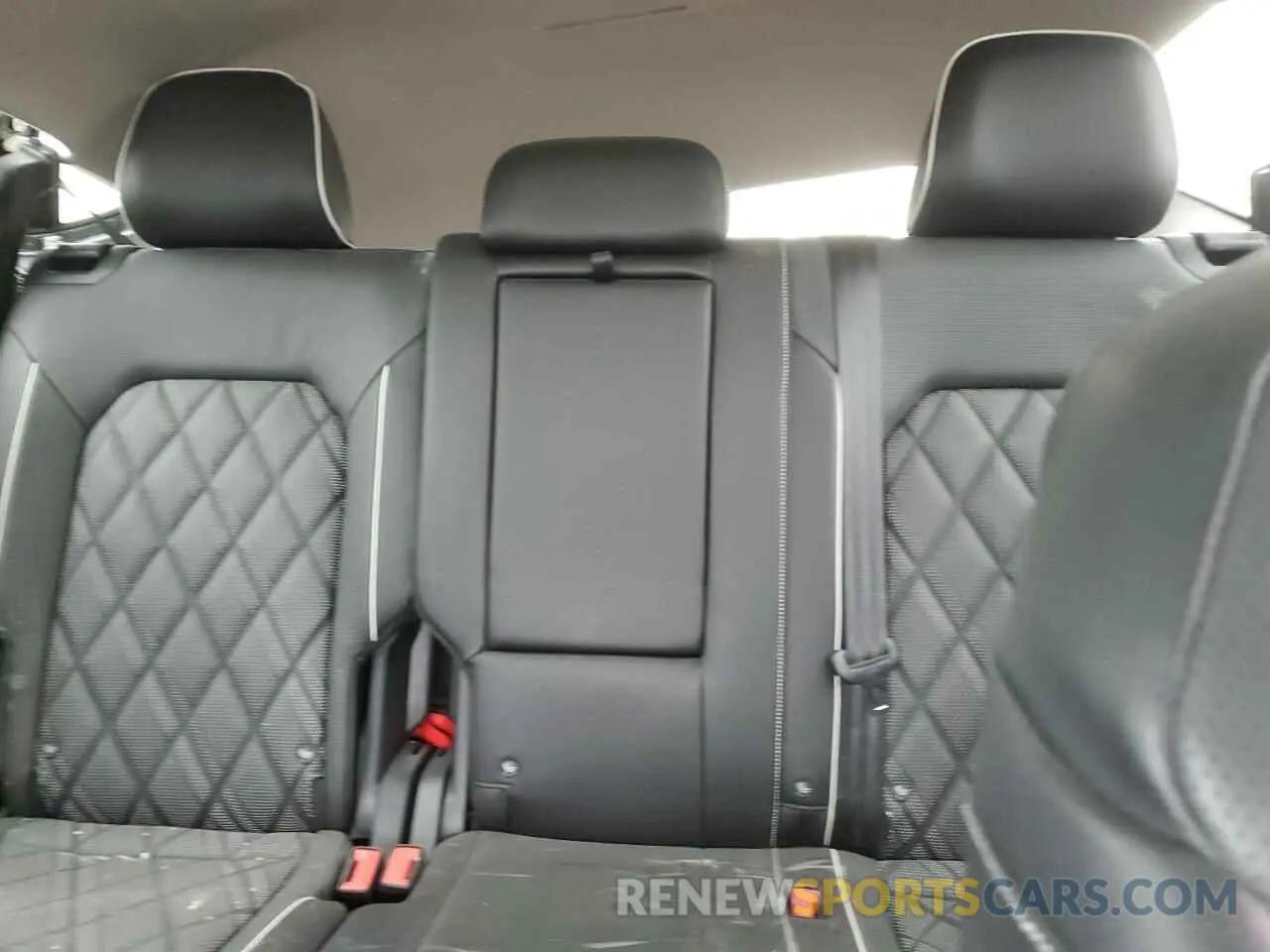 10 Photograph of a damaged car 1V2FR2CA1RC520945 VOLKSWAGEN ATLAS 2024