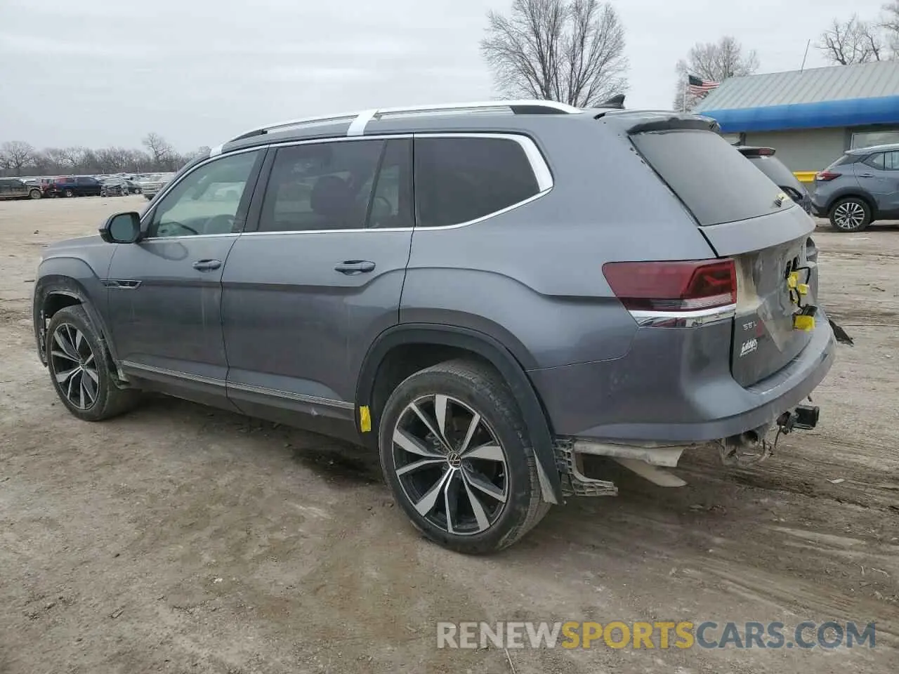 2 Photograph of a damaged car 1V2FR2CA1RC520945 VOLKSWAGEN ATLAS 2024