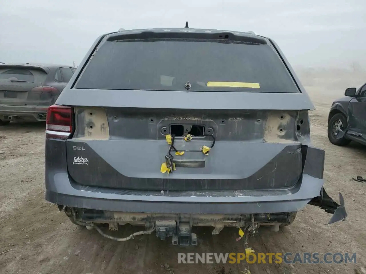 6 Photograph of a damaged car 1V2FR2CA1RC520945 VOLKSWAGEN ATLAS 2024