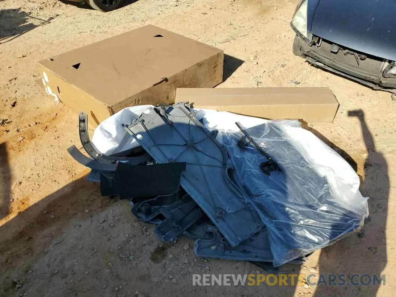 13 Photograph of a damaged car 1V2FR2CA1RC553900 VOLKSWAGEN ATLAS 2024