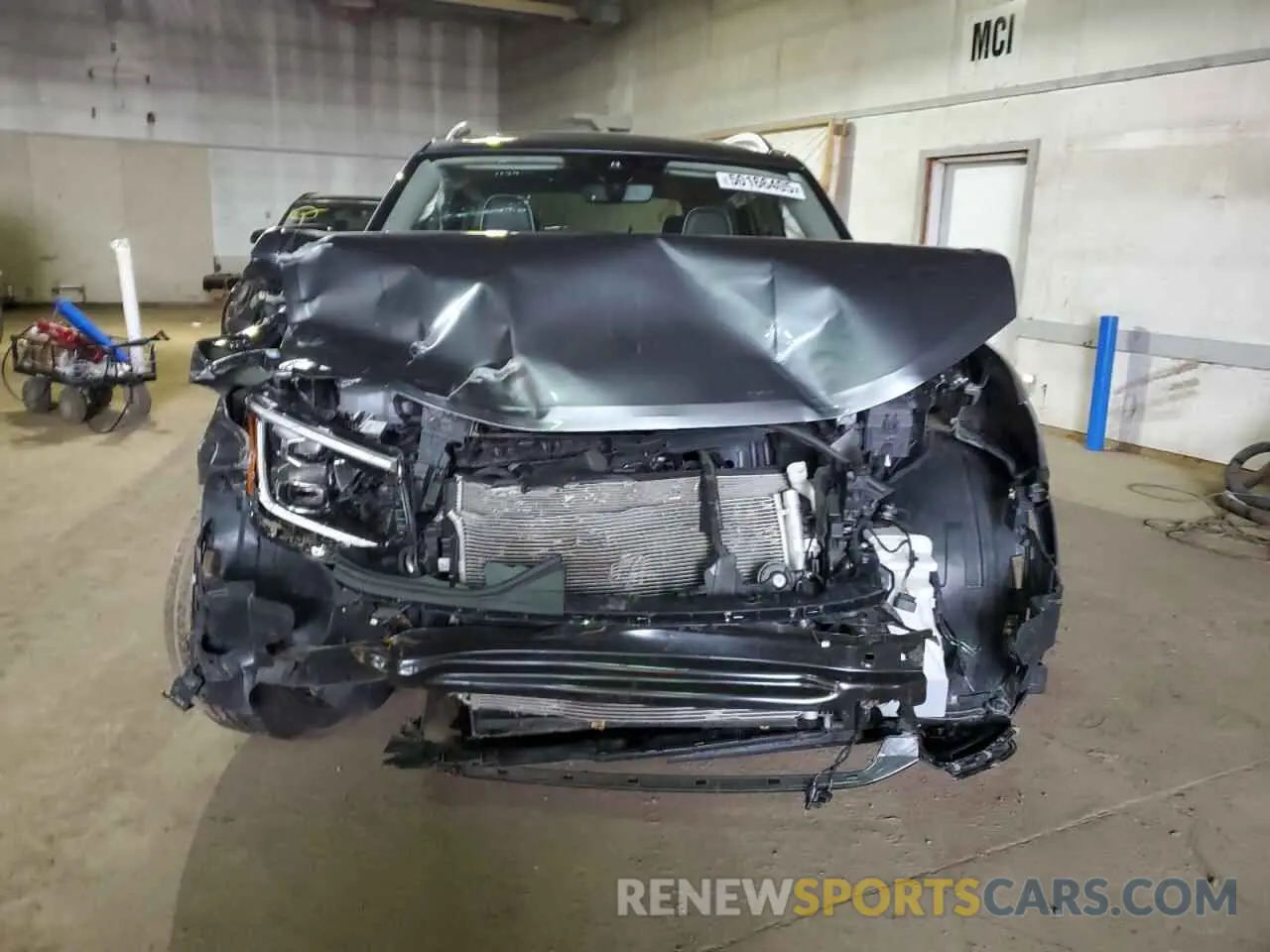 5 Photograph of a damaged car 1V2FR2CA2RC604658 VOLKSWAGEN ATLAS 2024