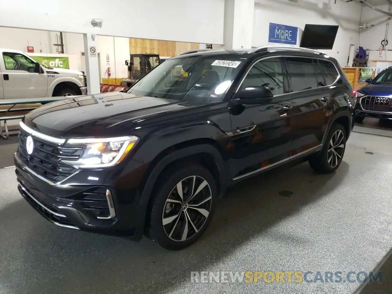 1 Photograph of a damaged car 1V2FR2CA6RC520892 VOLKSWAGEN ATLAS 2024