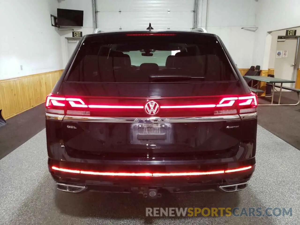 6 Photograph of a damaged car 1V2FR2CA6RC520892 VOLKSWAGEN ATLAS 2024