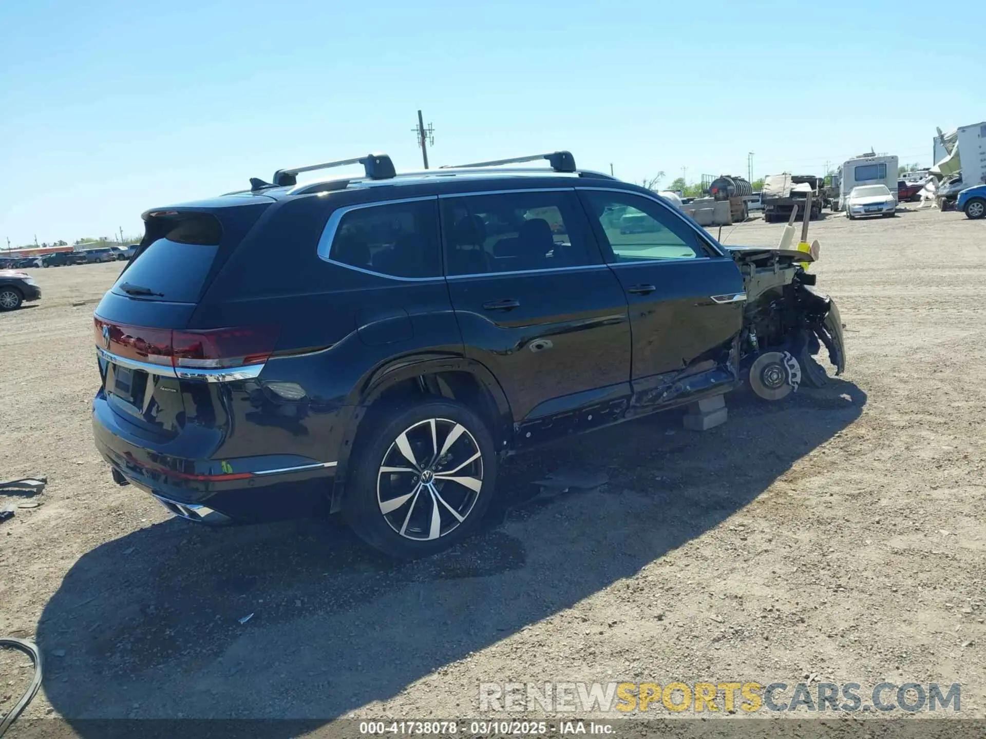 4 Photograph of a damaged car 1V2FR2CA6RC522304 VOLKSWAGEN ATLAS 2024