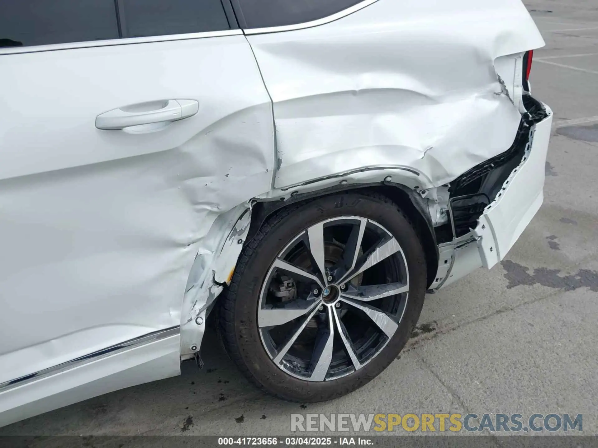 6 Photograph of a damaged car 1V2FR2CA6RC547798 VOLKSWAGEN ATLAS 2024