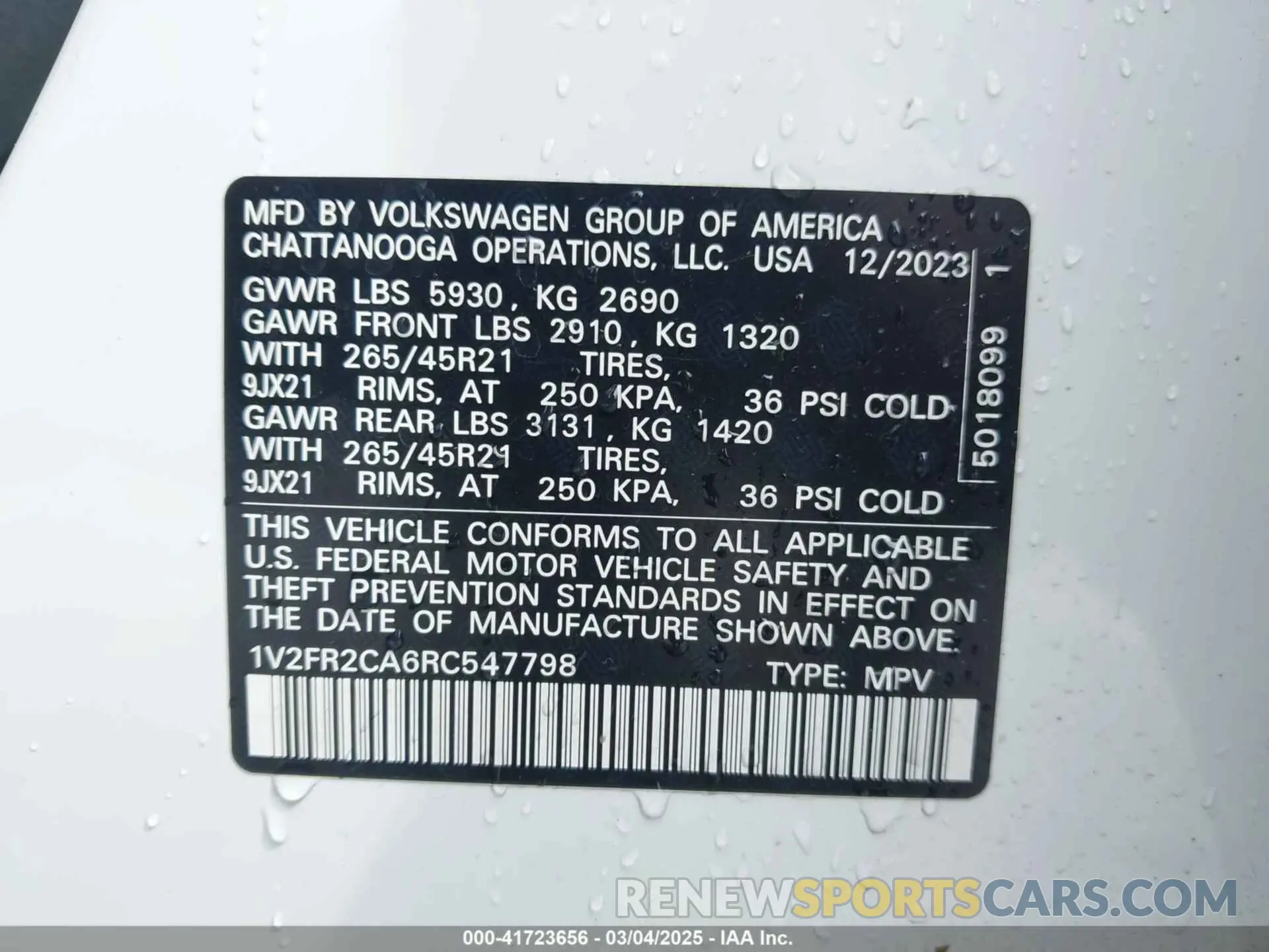9 Photograph of a damaged car 1V2FR2CA6RC547798 VOLKSWAGEN ATLAS 2024