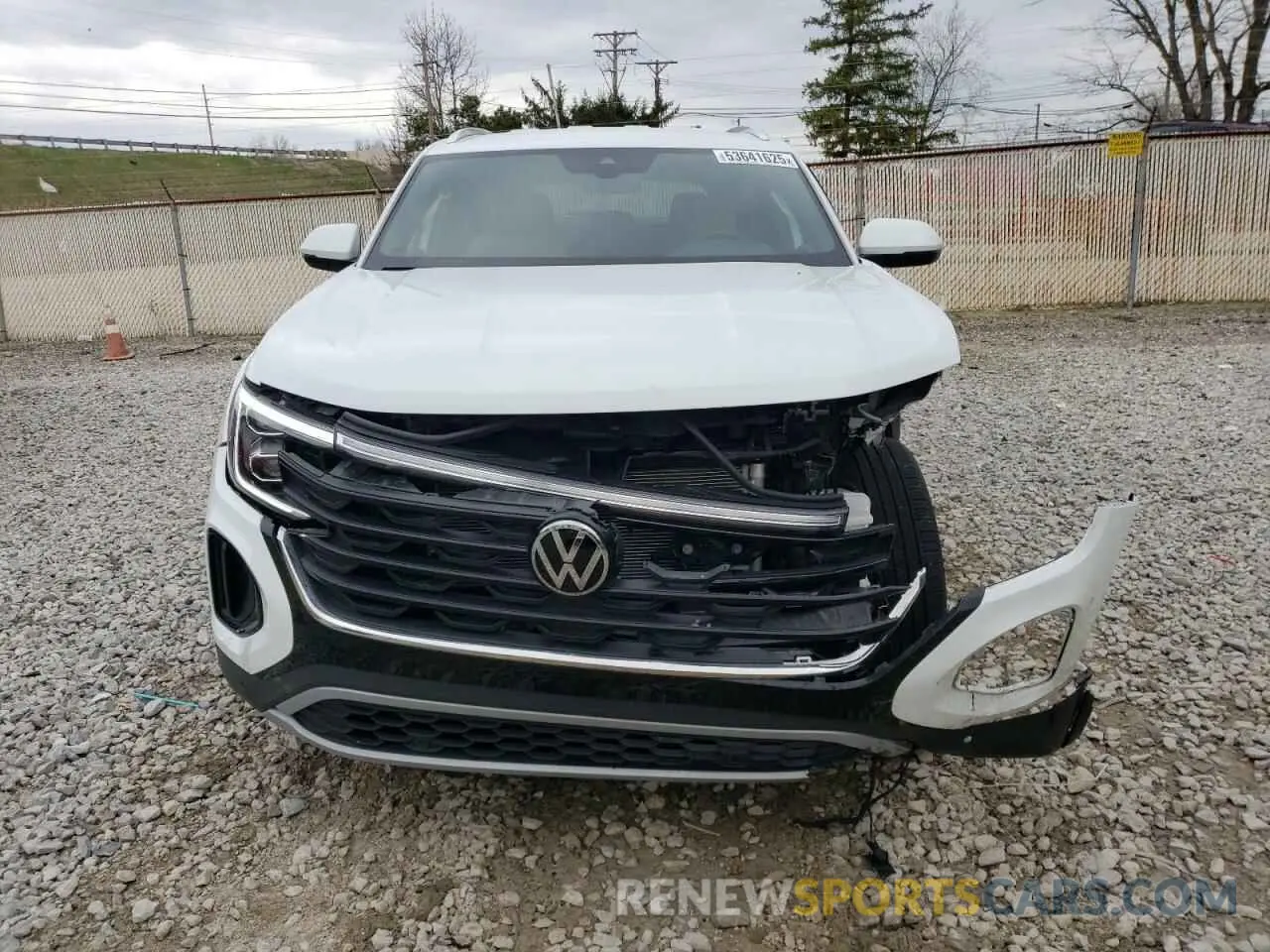 5 Photograph of a damaged car 1V2HE2CA0RC249171 VOLKSWAGEN ATLAS 2024