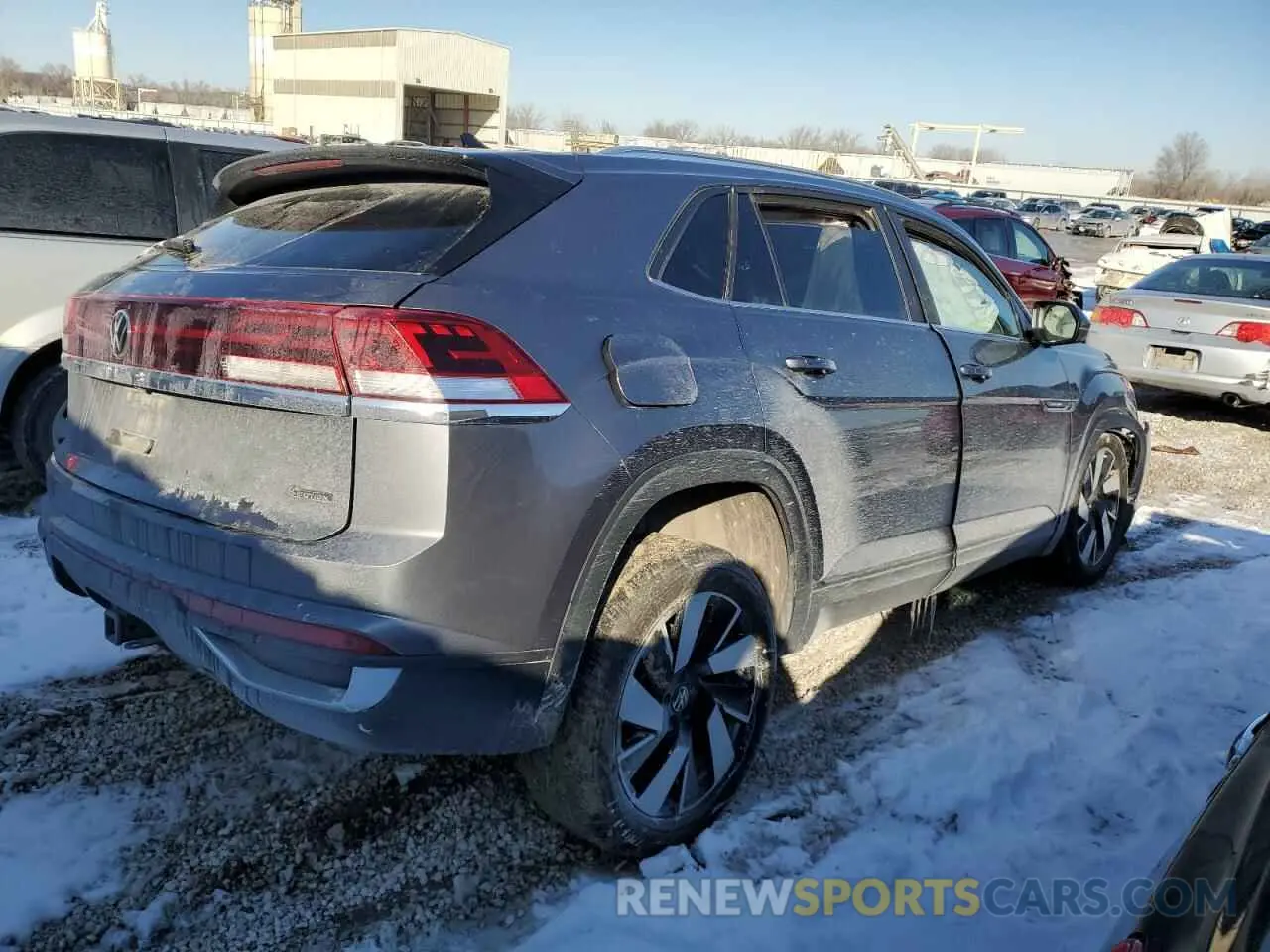 3 Photograph of a damaged car 1V2HE2CA4RC201138 VOLKSWAGEN ATLAS 2024