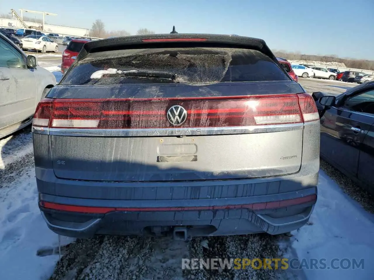 6 Photograph of a damaged car 1V2HE2CA4RC201138 VOLKSWAGEN ATLAS 2024