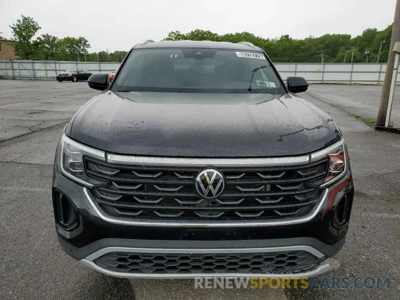 5 Photograph of a damaged car 1V2HE2CA4RC218960 VOLKSWAGEN ATLAS 2024