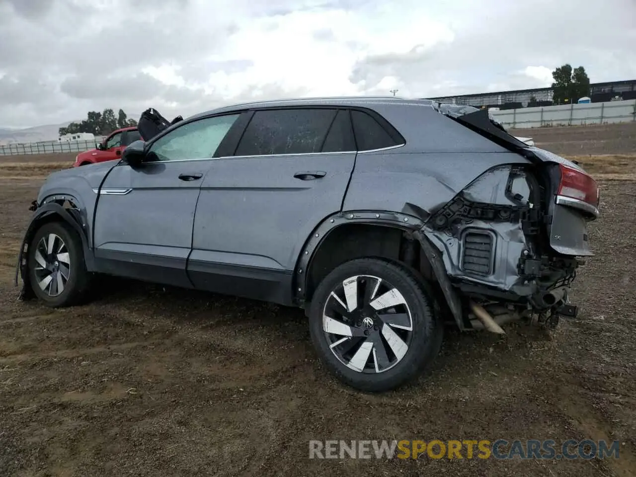 2 Photograph of a damaged car 1V2HE2CA4RC219526 VOLKSWAGEN ATLAS 2024