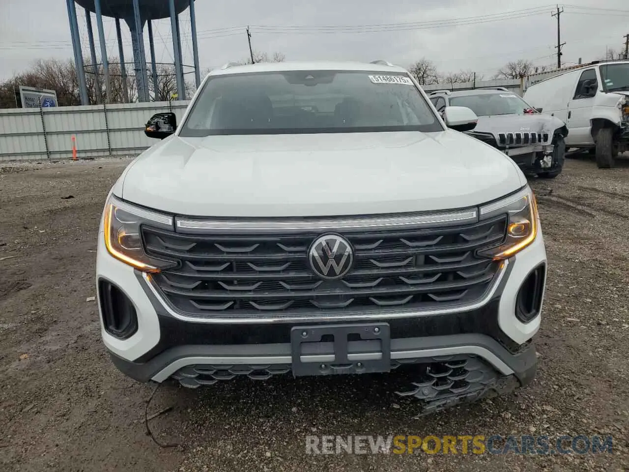 5 Photograph of a damaged car 1V2HE2CA9RC215939 VOLKSWAGEN ATLAS 2024