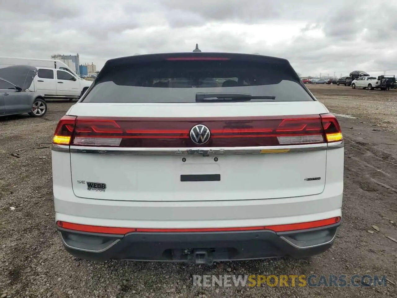 6 Photograph of a damaged car 1V2HE2CA9RC215939 VOLKSWAGEN ATLAS 2024