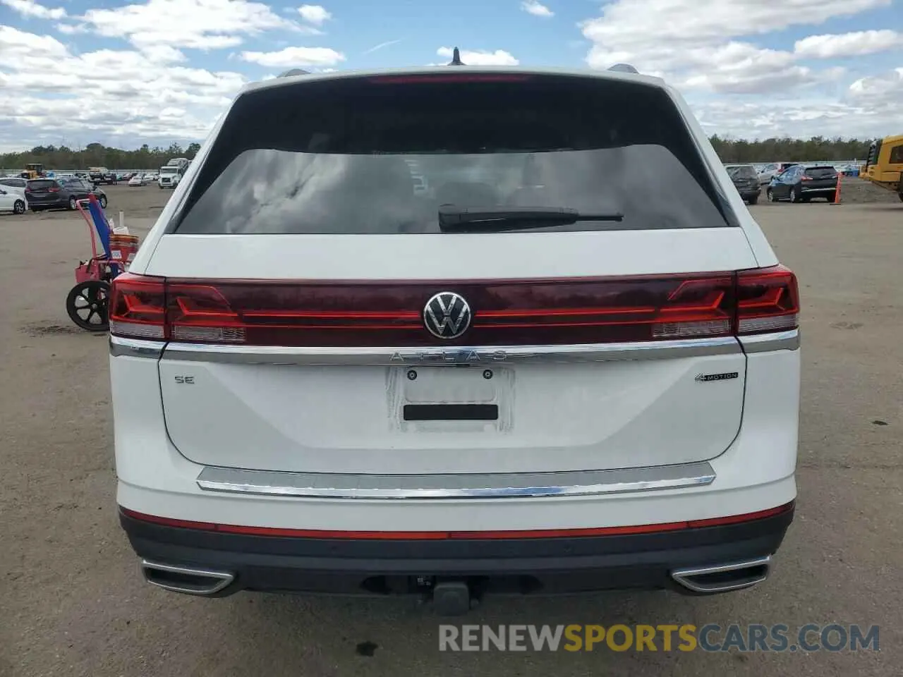 6 Photograph of a damaged car 1V2HR2CA0RC607843 VOLKSWAGEN ATLAS 2024